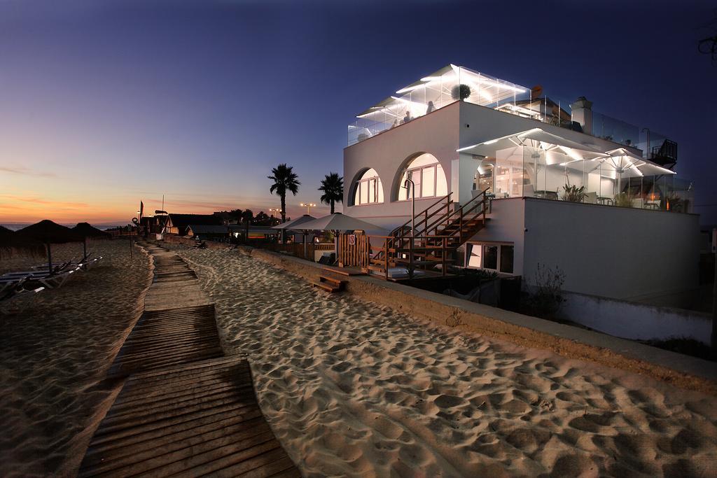 Golden Beach Guest House & Rooftop Bar Faro Dış mekan fotoğraf