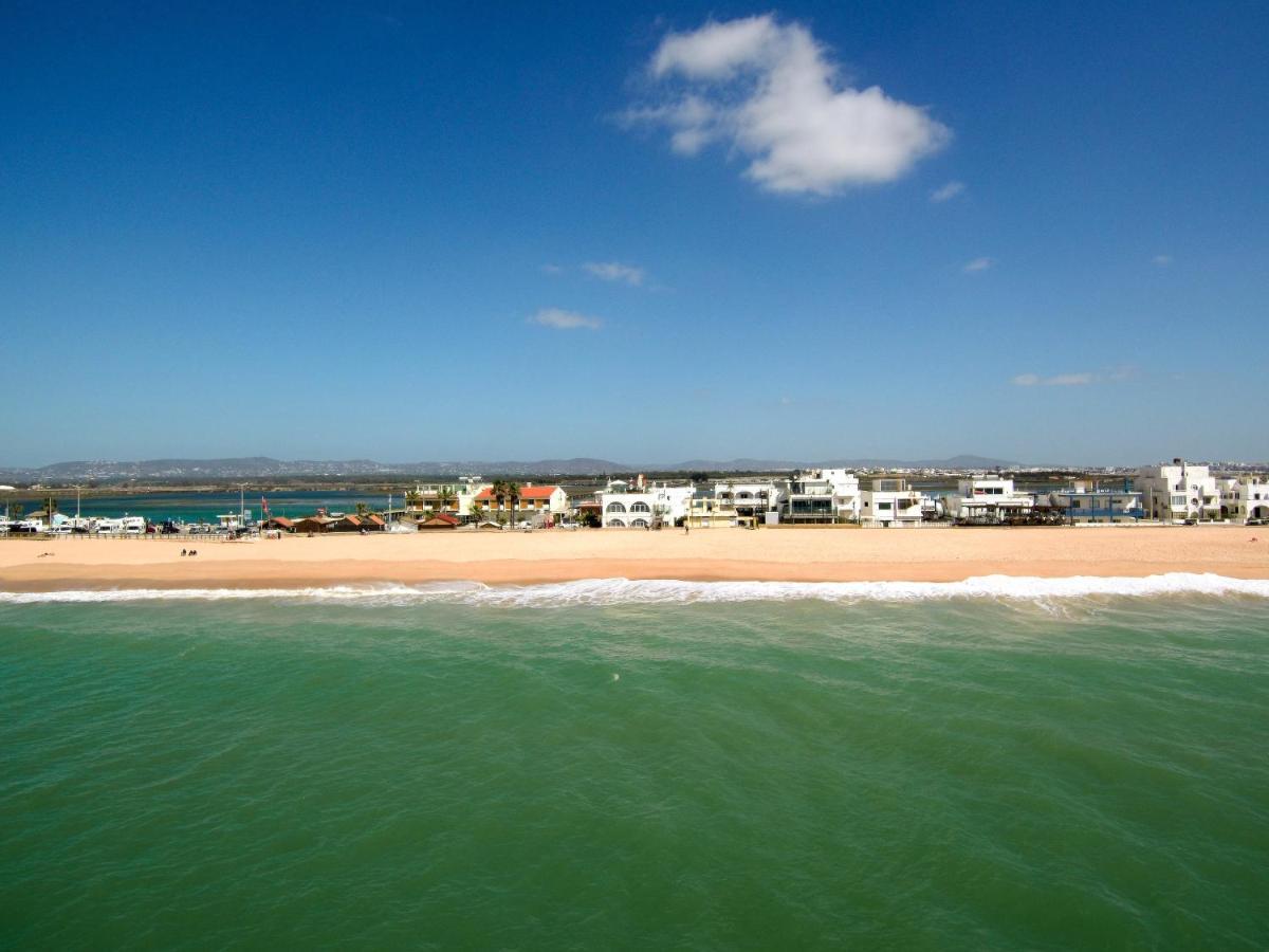 Golden Beach Guest House & Rooftop Bar Faro Dış mekan fotoğraf